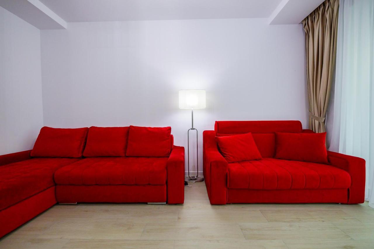 Red Luxury On