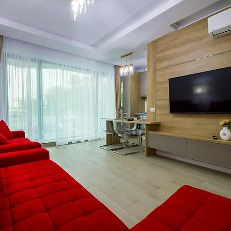 Red Luxury Apartment Lake On Mamaia Exterior photo